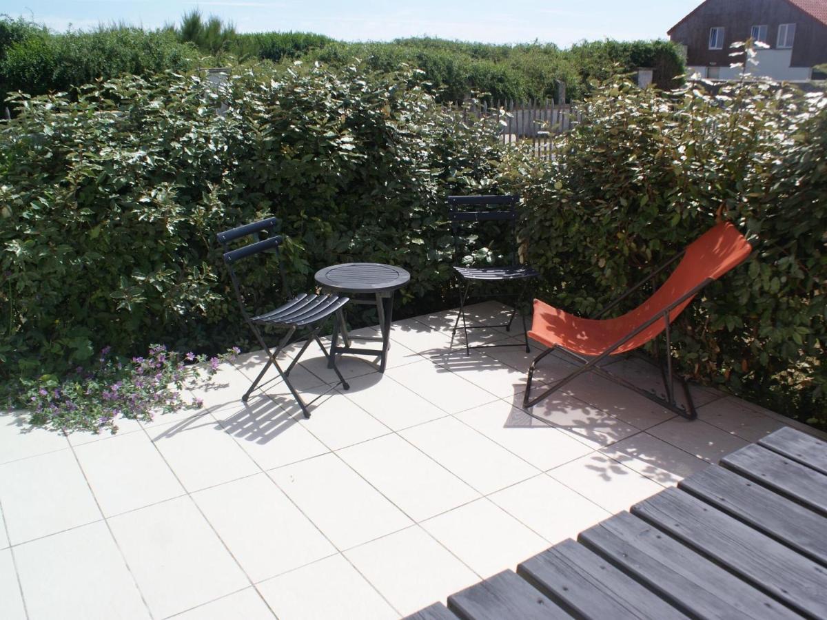 Wonderful Holiday Home In Audinghen With Garden Exterior foto
