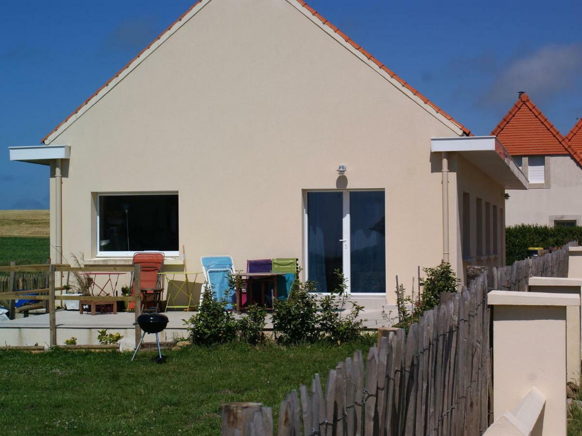 Wonderful Holiday Home In Audinghen With Garden Exterior foto